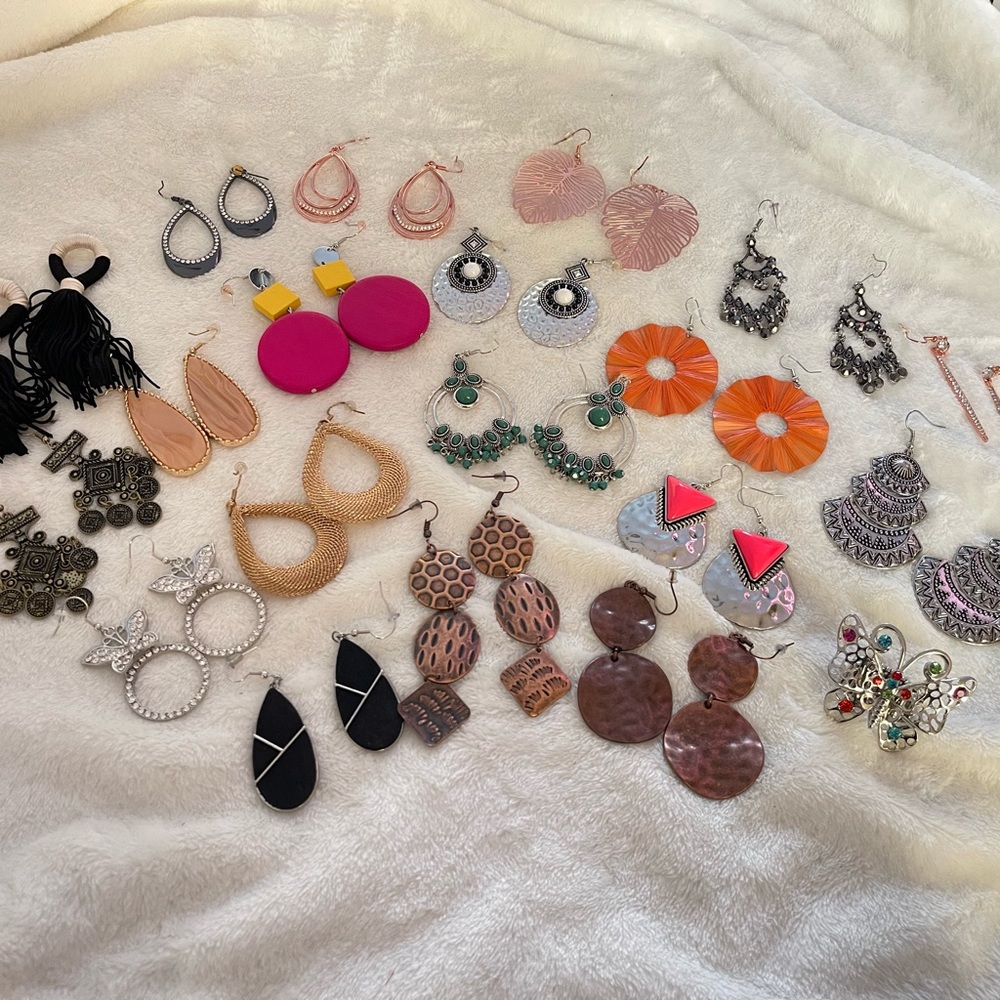 20 piece mixed lot of paparazzi jewelry